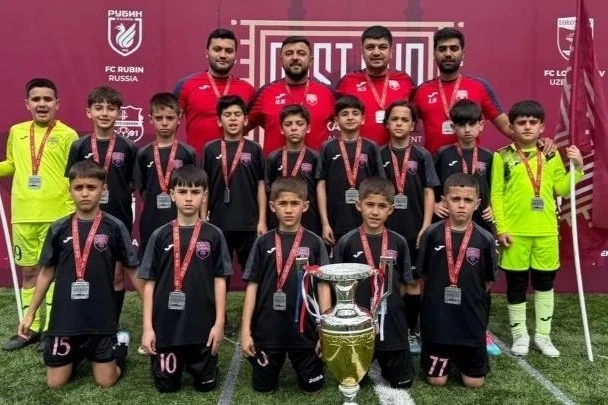 "Sabah" futbol kulübünün oyuncusu Rusya'da düzenlenen turnuvada en iyi oyuncu seçildi