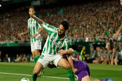"Chelsea" ve "Betis" finale çok yakın