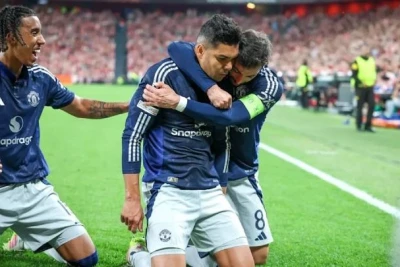 Manchester United'ın farklı galibiyeti