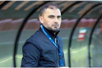 "Zira" Akademisi Koordinatörü, en ciddi zorluğun 18 yaşını doldurmuş futbolcularla ilgili olduğunu belirtti