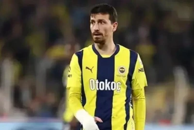 Fenerbahçe oyuncusu sağlık kuruluşuna kaldırıldı