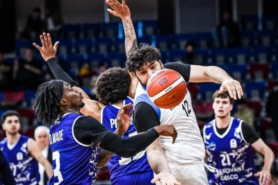 "Abşeron"un Türkiyeli basketbol oyuncusu uzun zaman Azerbaycan'da yaşamak niyetinde