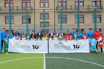 Şeki'de mini futbol turnuvası düzenlendi