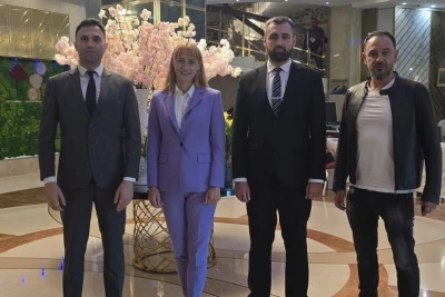 Azerbaycan Yüzme Federasyonu temsilcileri Romanya'da toplantı yaptı