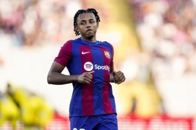 Barcelona oyuncusu taktik antrenmanlara zamanında gelmek için