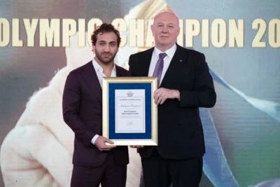 Azerbaycan Olimpiyat şampiyonu Hidayet Haydarov ve judo takımının baş antrenörü Richard Trautmann, Karadağ'da ödüllendirildi