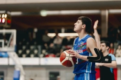 "Neftçi" basketbolcusu final serisinde "Sabah" takımına karşı maçları değerlendirdi