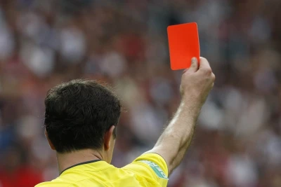 Misli Premier Ligi'nde bir teknik direktör ve iki futbolcu cezalı duruma düştü