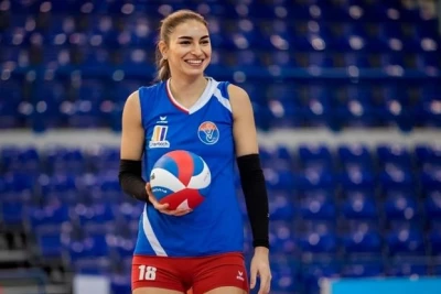 Milli takım oyuncusu Macar kulübünden ayrıldı