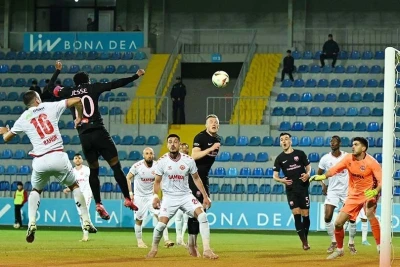 AFFA kulüpleri cezalandırdı