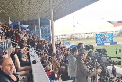 Bakü'de ikinci lig maçını binlerce taraftar izledi, gol sesi çıkmadı