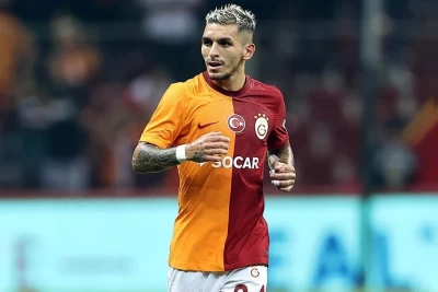 Lucas Torreira, 3 yıl daha "Galatasaray"da
