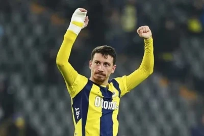 "Fenerbahçe" futbolcusu hastaneye kaldırıldı