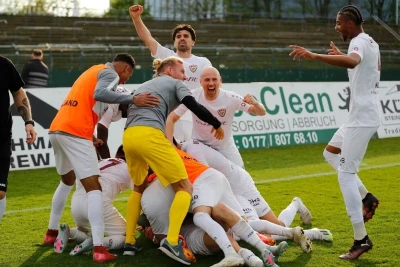 Rufat Dadaşov'un golü Dinamo Berlin'i finale taşıdı