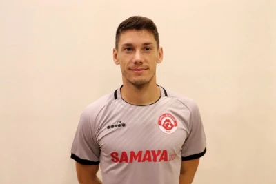 “Araz-Nahçıvan” lejyoneri: “Karabağ” kadrosunda maçın kaderini değiştirebilecek futbolcular var